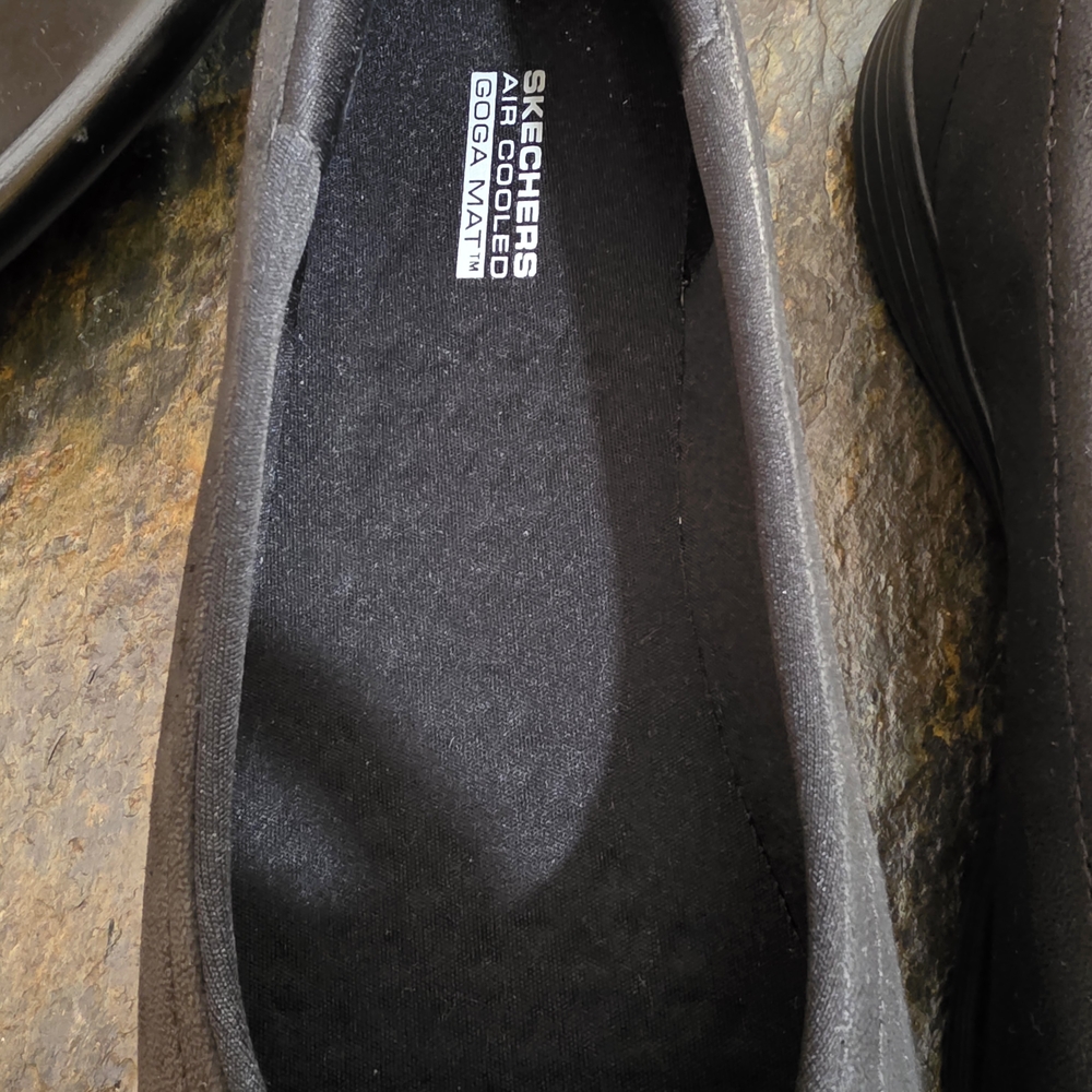 NWOB. Skechers On-the-GO Dreamy-Upscale Slip-On Shoes. Sz 9 - Picture 5 of 8